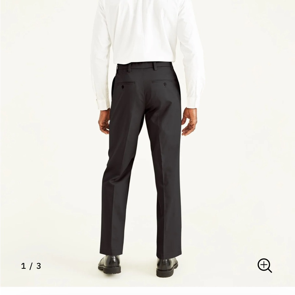Dockers signature khaki classic fit pleated pants in Black 34x30